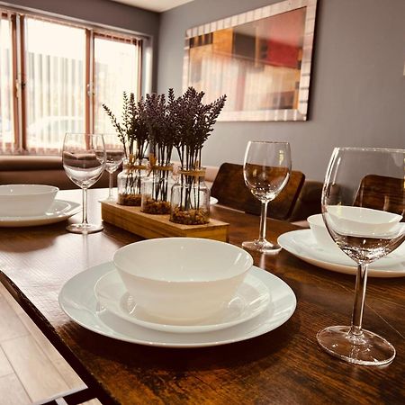 Modern Suites -5 Bedroom House- With Free Parking Birmingham City Exterior foto